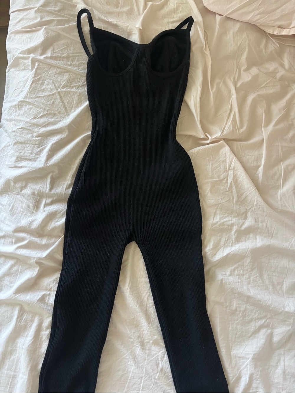MyOutfitOnline Sleek Black Ribbed Low Back Jumpsuit